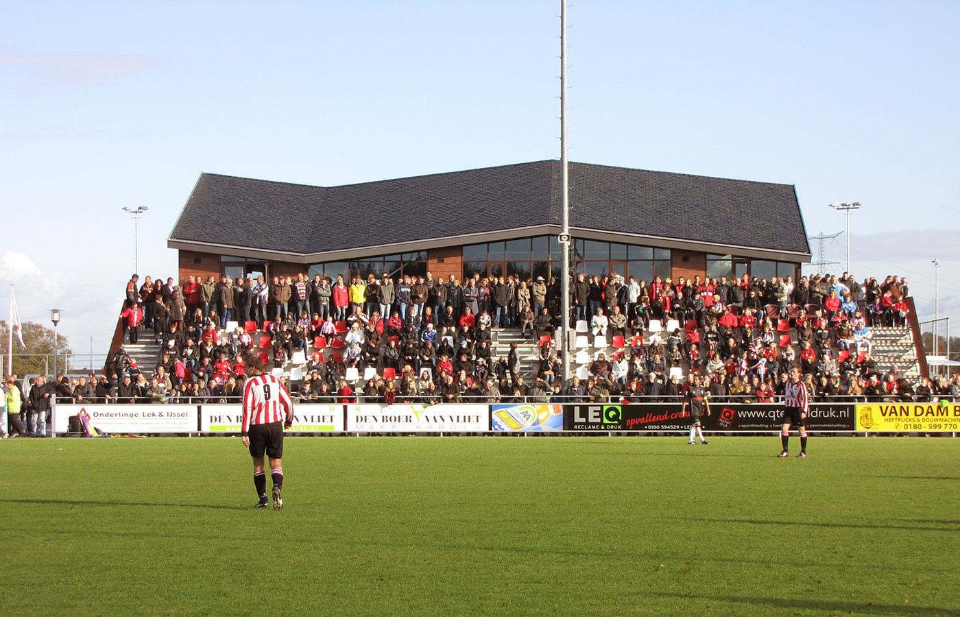 vv dilettant, dilettant, voetbalclub, clubgebouw, voetbal, sport, architectuur, architecten, lgarchitecten