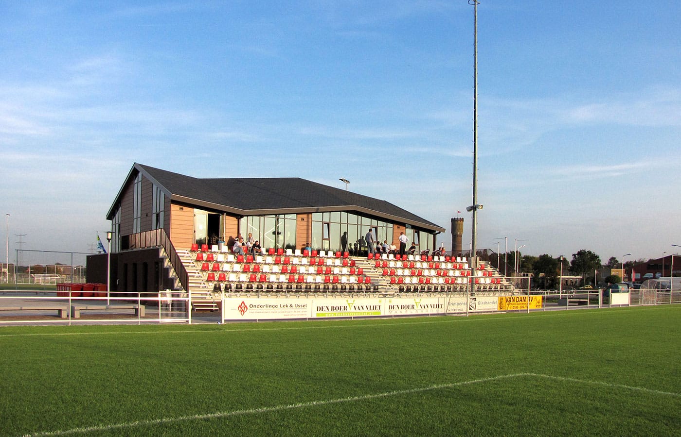 vv dilettant, dilettant, voetbalclub, clubgebouw, voetbal, sport, architectuur, architecten, lgarchitecten